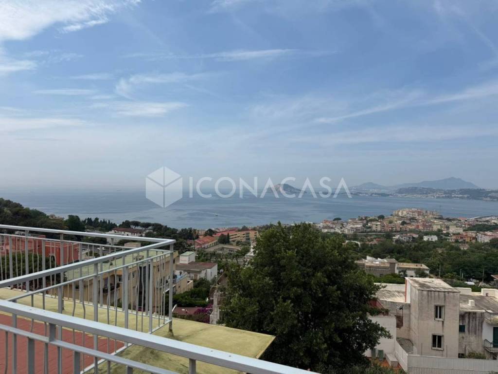 appartamento in vendita a Pozzuoli in zona Solfatara