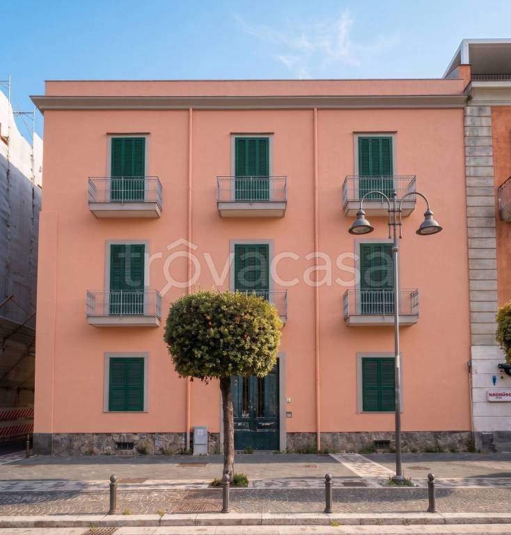 casa indipendente in vendita a Pozzuoli