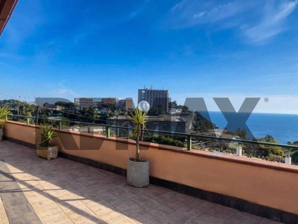 casa indipendente in vendita a Pozzuoli in zona Solfatara