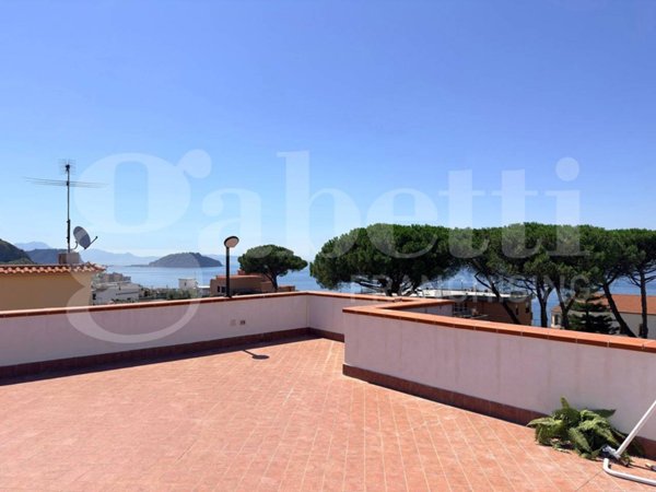 appartamento in vendita a Pozzuoli