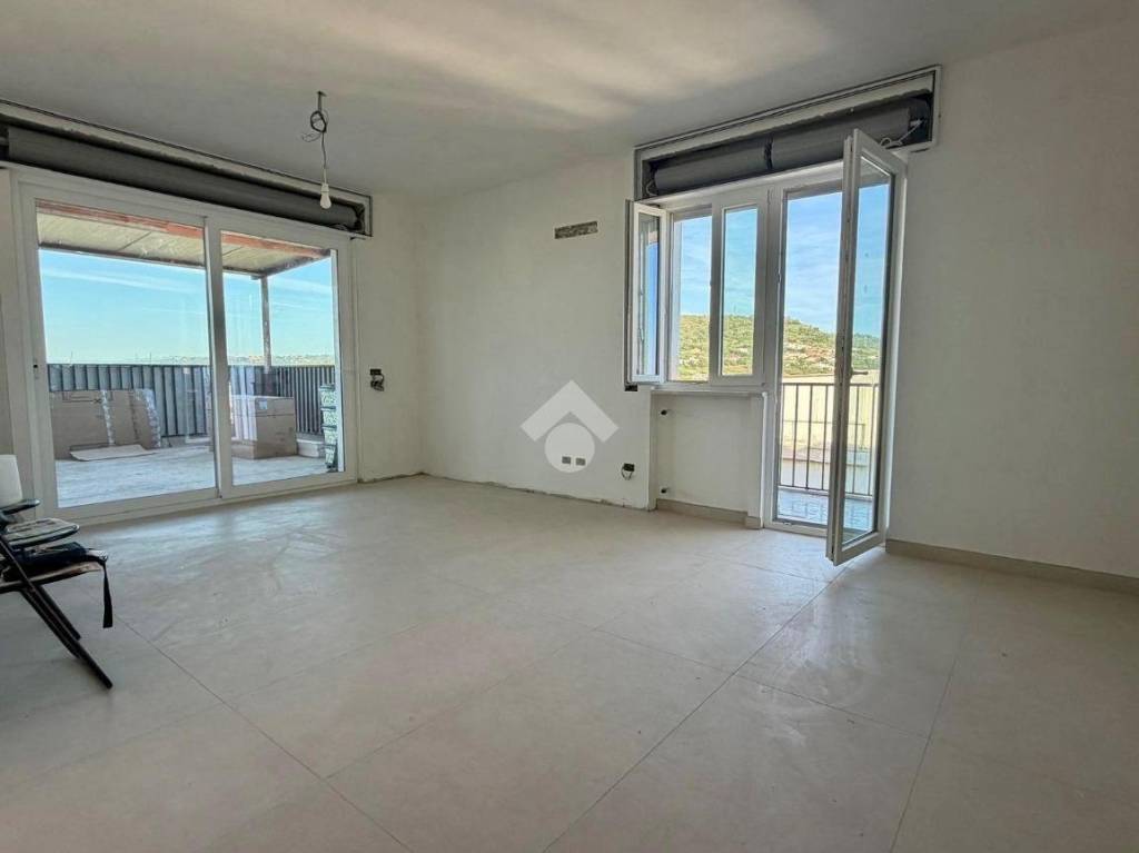 appartamento in vendita a Pozzuoli in zona Monterusciello