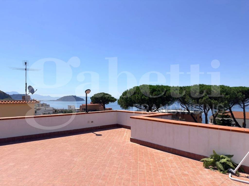 appartamento in vendita a Pozzuoli