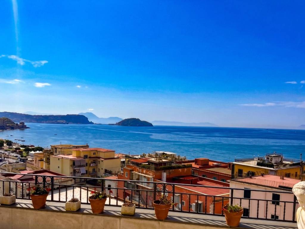 appartamento in vendita a Pozzuoli