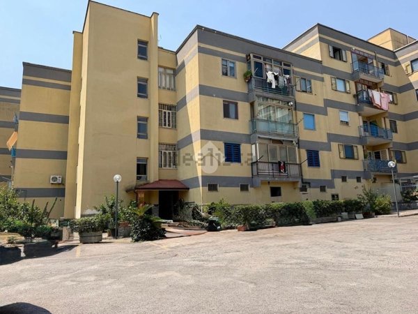 appartamento in vendita a Pozzuoli in zona Monterusciello