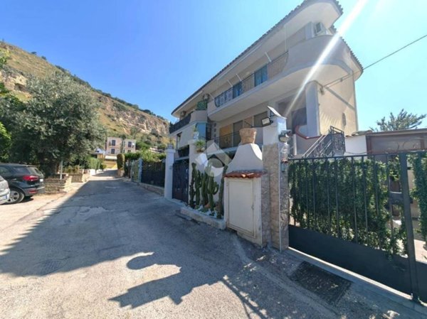 appartamento in vendita a Pozzuoli