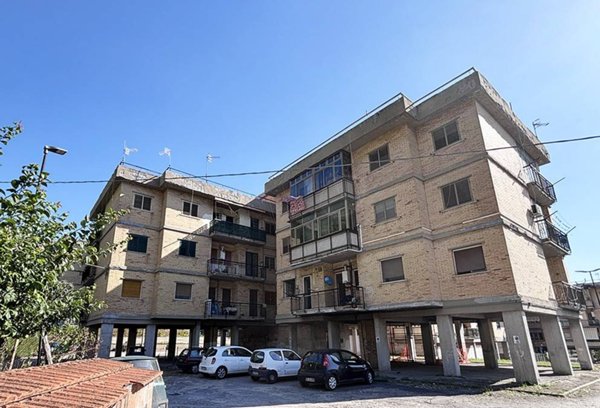 appartamento in vendita a Pozzuoli in zona Toiano