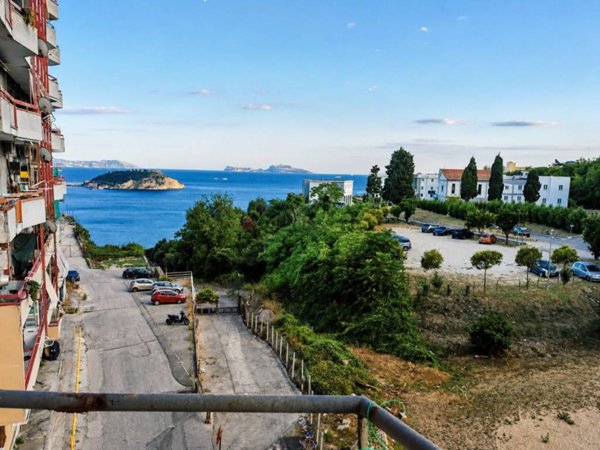appartamento in vendita a Pozzuoli