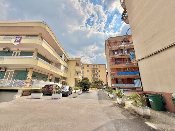 appartamento in vendita a Pozzuoli in zona Solfatara