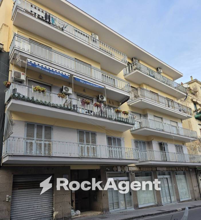 ufficio in vendita a Pozzuoli