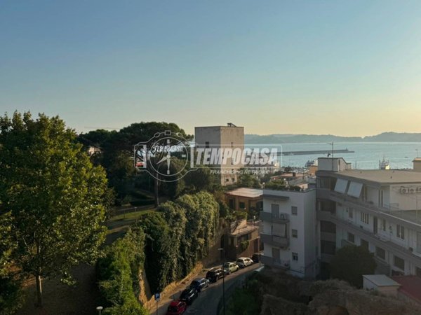 appartamento in vendita a Pozzuoli