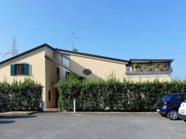 appartamento in vendita a Pozzuoli in zona Solfatara