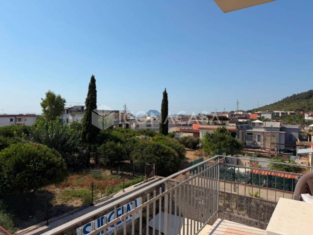 appartamento in vendita a Pozzuoli in zona Toiano