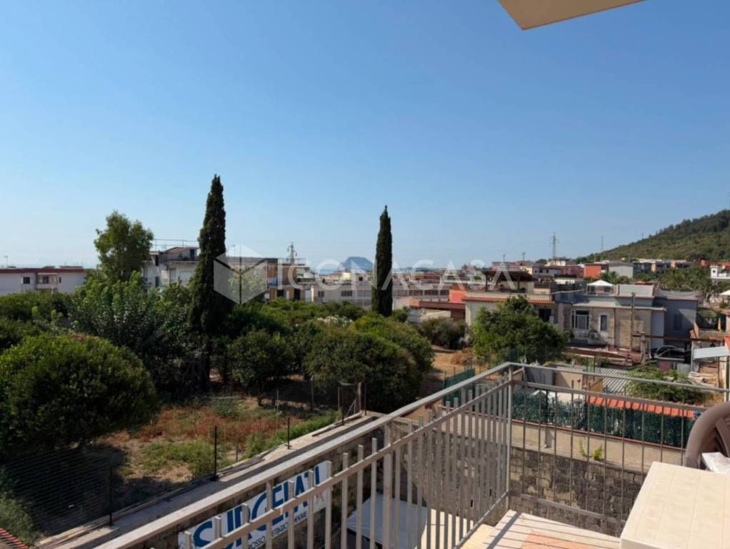 appartamento in vendita a Pozzuoli in zona Toiano