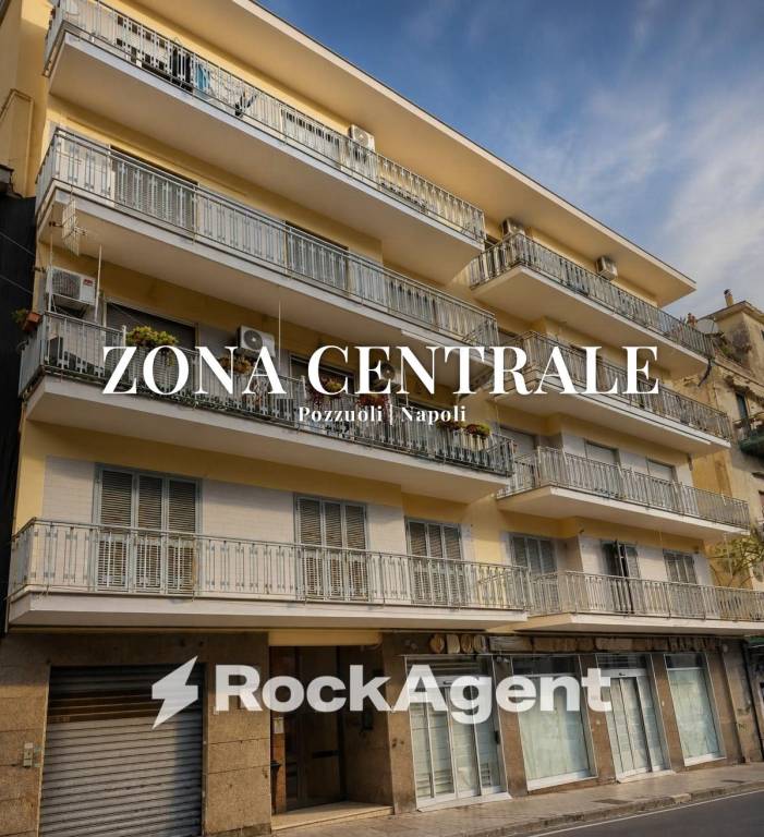 ufficio in vendita a Pozzuoli