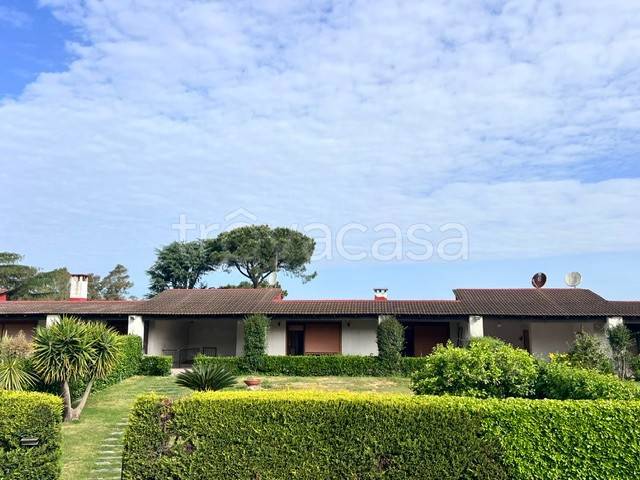 casa indipendente in vendita a Pozzuoli