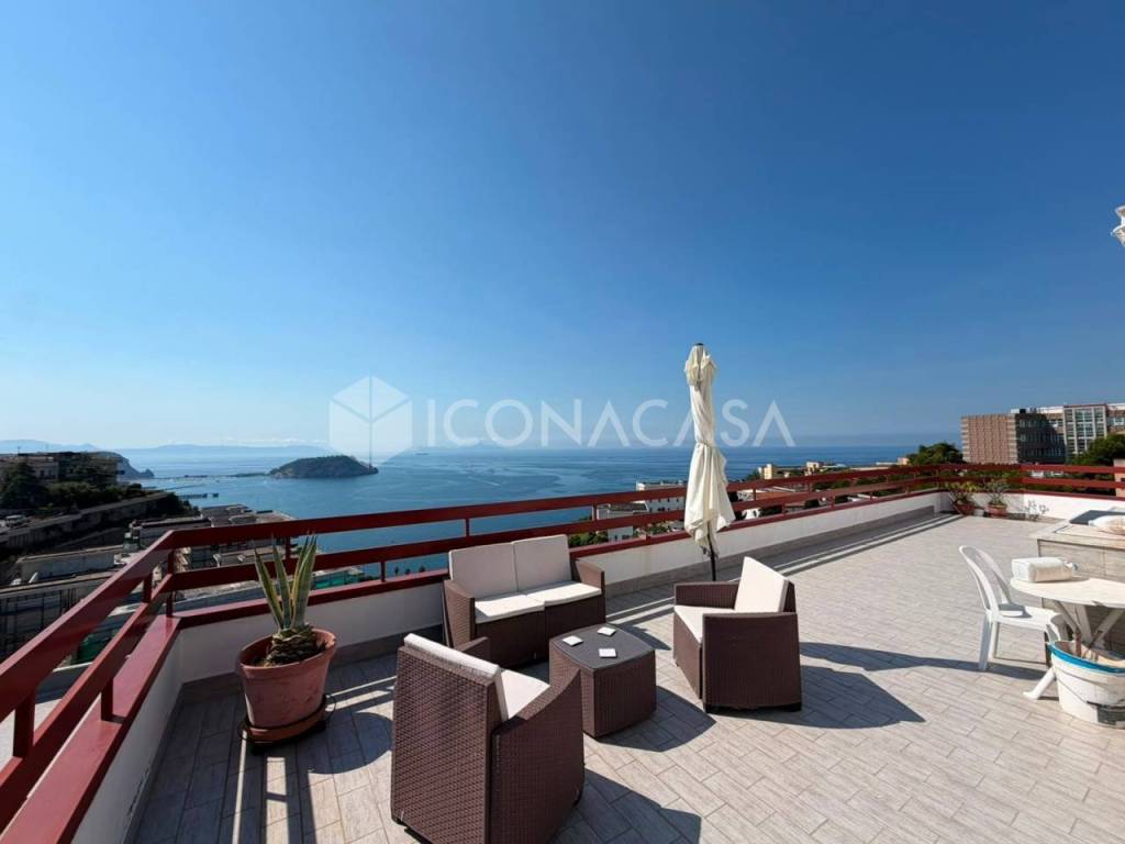appartamento in vendita a Pozzuoli in zona Solfatara