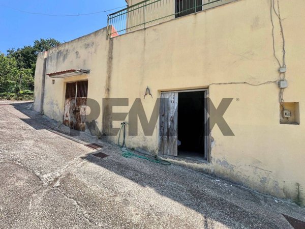 appartamento in vendita a Pozzuoli in zona Solfatara
