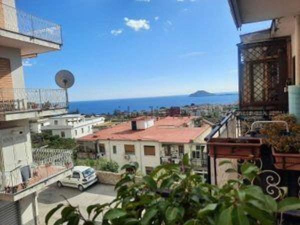 appartamento in vendita a Pozzuoli