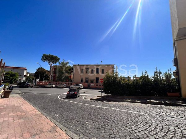 appartamento in vendita a Pozzuoli in zona Lucrino