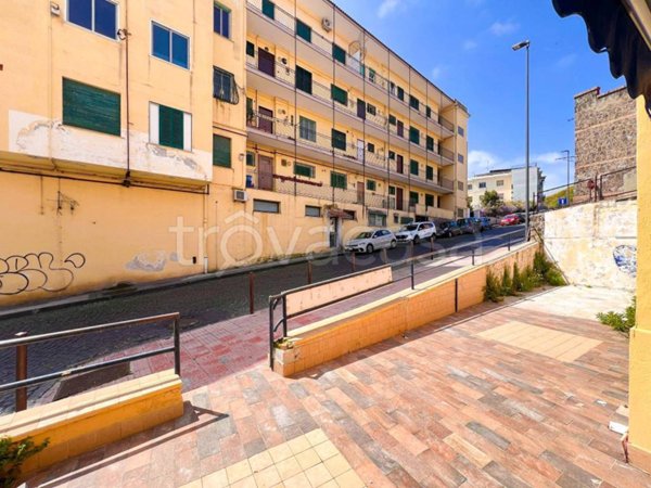appartamento in vendita a Pozzuoli in zona Lucrino