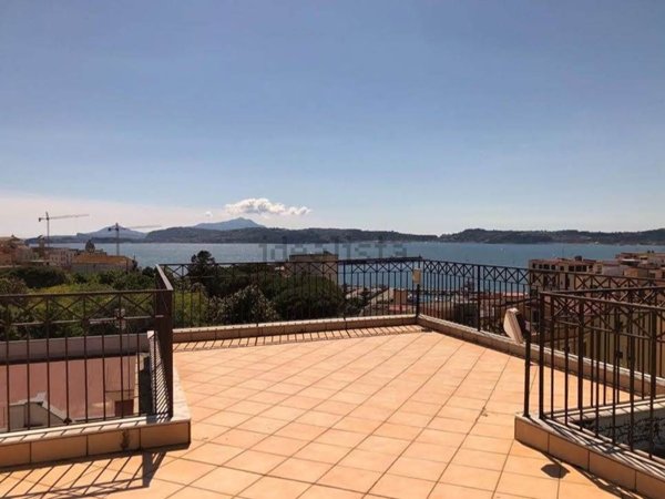 appartamento in vendita a Pozzuoli