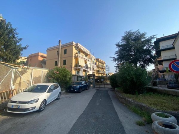box auto in vendita a Pozzuoli in zona Lucrino
