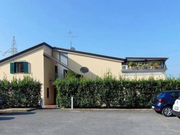 appartamento in vendita a Pozzuoli in zona Solfatara