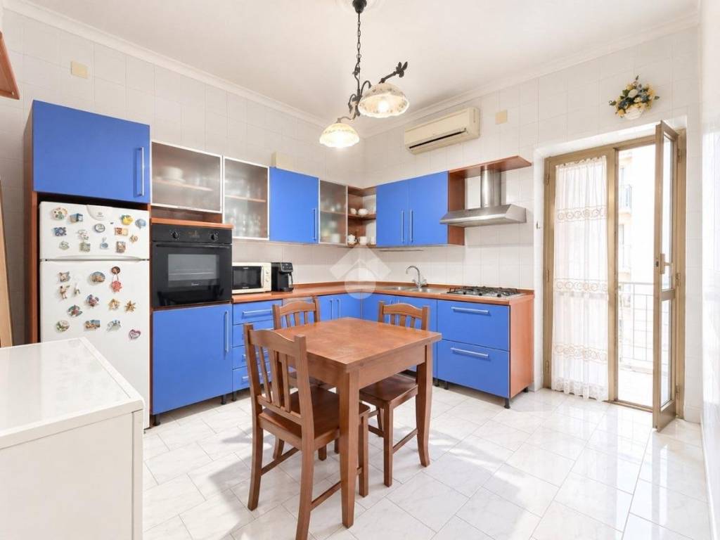 appartamento in vendita a Pozzuoli