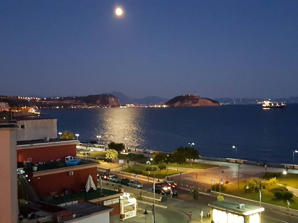 appartamento in vendita a Pozzuoli