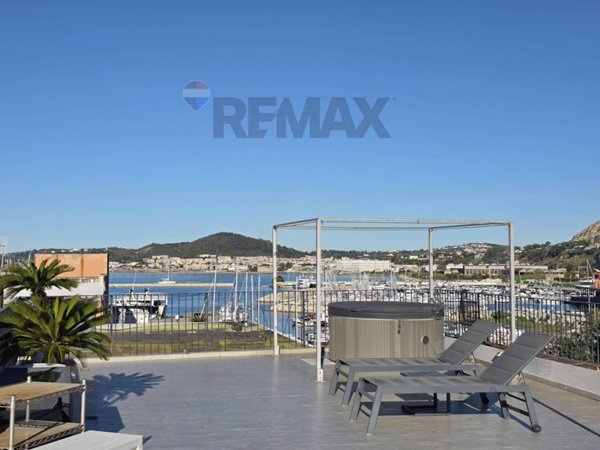 appartamento in vendita a Pozzuoli