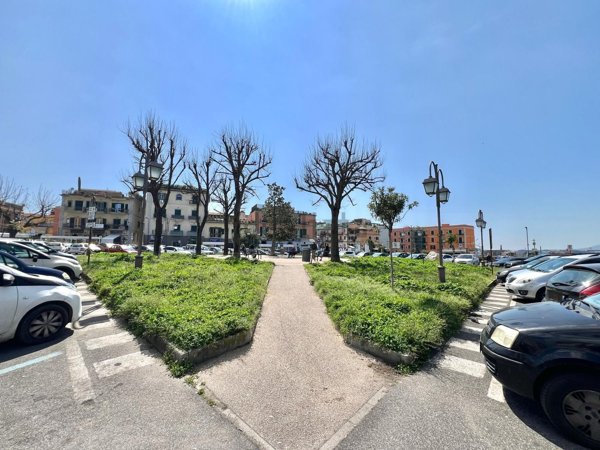 appartamento in vendita a Pozzuoli in zona Solfatara
