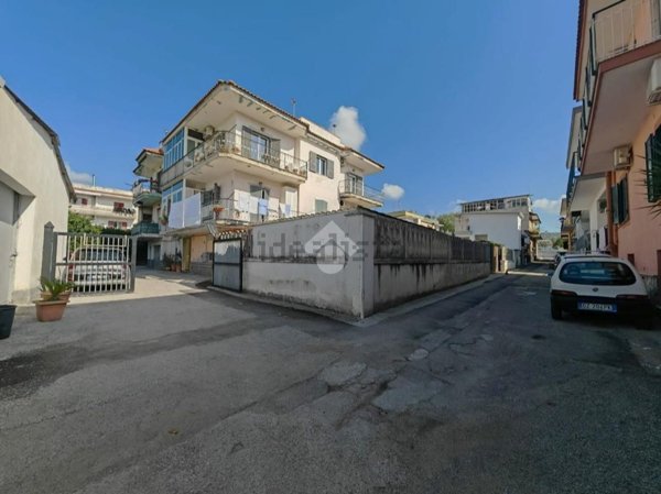 appartamento in vendita a Pozzuoli