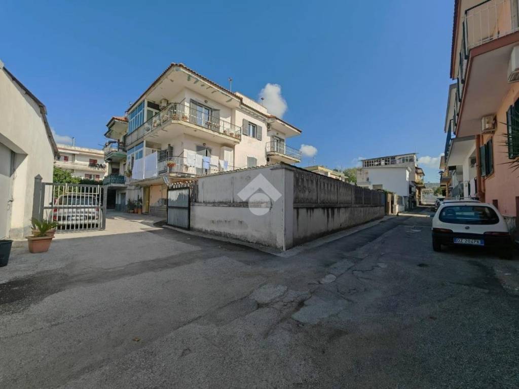 appartamento in vendita a Pozzuoli