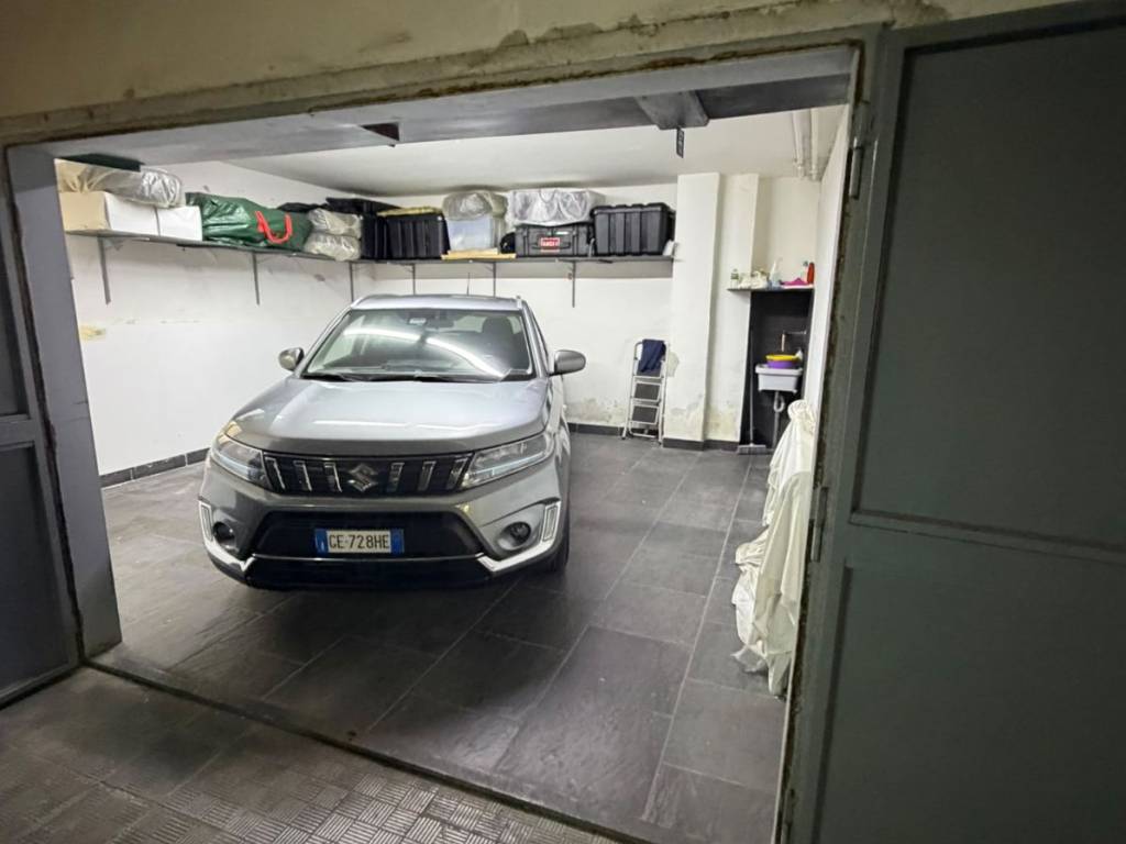 box auto in vendita a Pozzuoli
