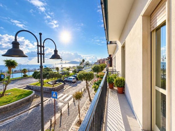 appartamento in vendita a Pozzuoli
