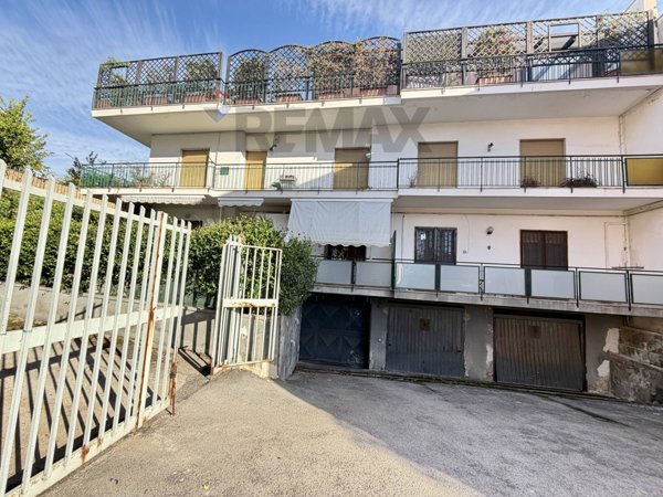 appartamento in vendita a Pozzuoli in zona Solfatara