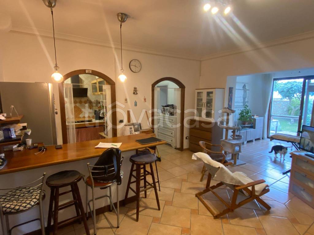 appartamento in vendita a Pozzuoli in zona Monterusciello