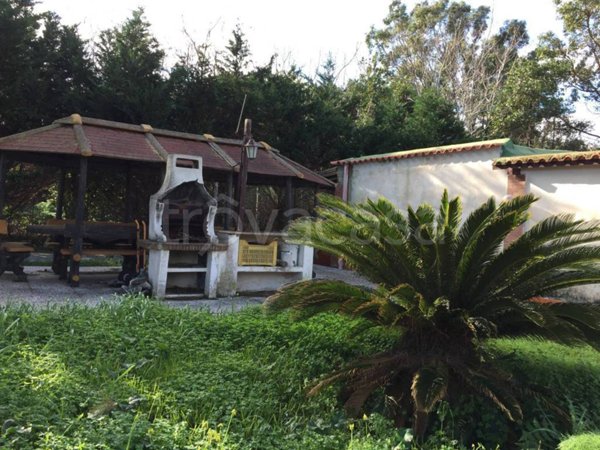 casa indipendente in vendita a Procida
