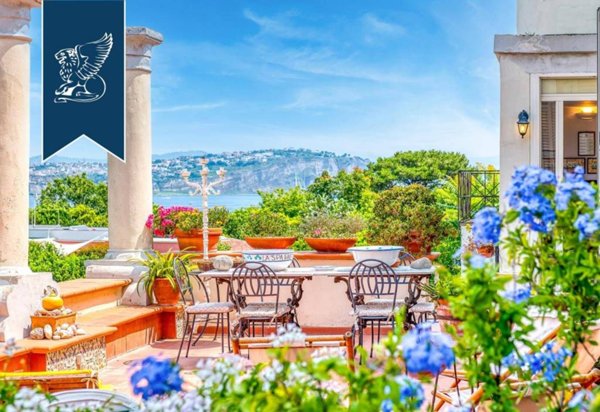 casa indipendente in vendita a Procida