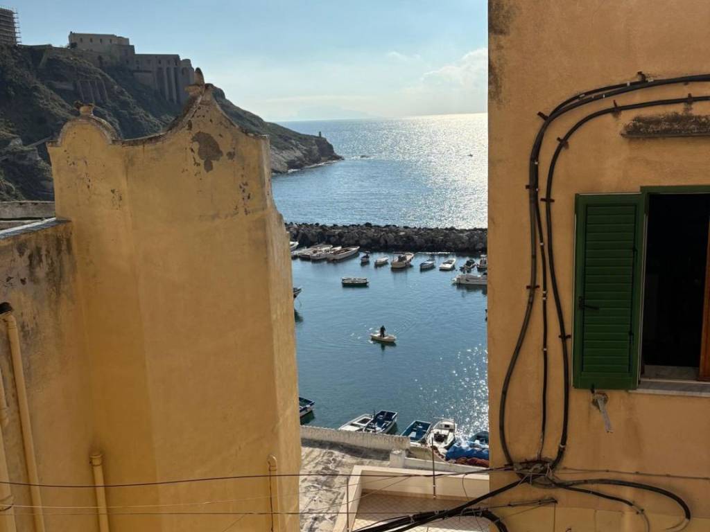 appartamento in vendita a Procida