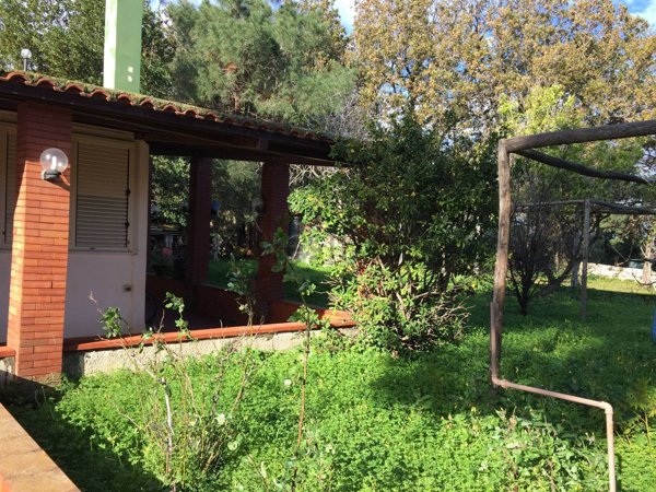 casa indipendente in vendita a Procida