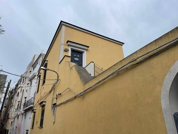 appartamento in vendita a Procida