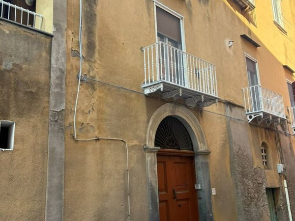 casa indipendente in vendita a Procida