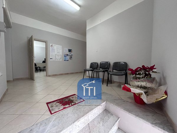 locale commerciale in vendita a Qualiano