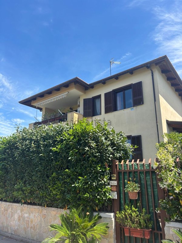 casa indipendente in vendita a Qualiano in zona Ripuaria