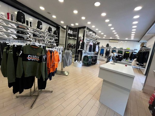 negozio in vendita a Qualiano