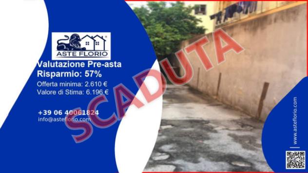 locale commerciale in vendita a Qualiano