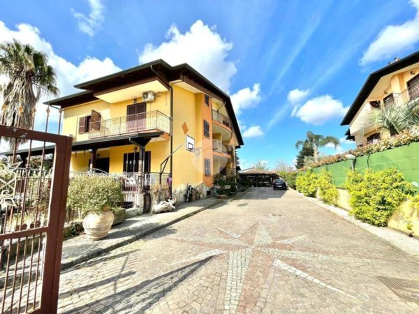 casa indipendente in vendita a Quarto