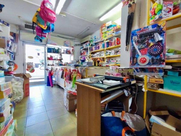 negozio in vendita a Quarto