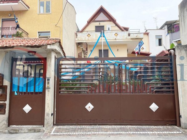 casa indipendente in vendita a Quarto